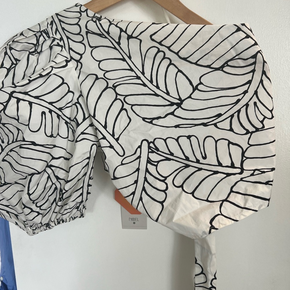 Black and White Leaf Print Top